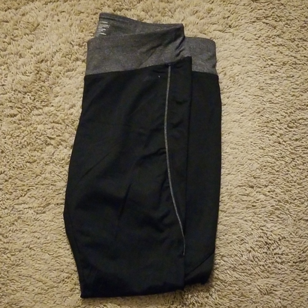 Avia workout leggings